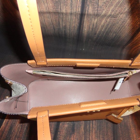 NWT Michael Kors Bag/Bag Meredith MD EW Bonded Tote Signature Cream and Brown - Picture 6 of 6